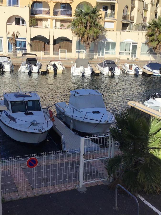 Studio Climatise Classe 2 Dans Marina Proche Mer Et Etang - Lit Wifi Fibre Et Parking Prive Σετ Εξωτερικό φωτογραφία