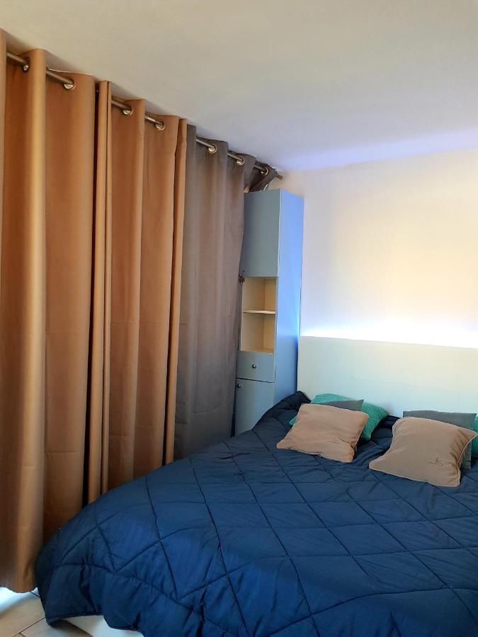 Studio Climatise Classe 2 Dans Marina Proche Mer Et Etang - Lit Wifi Fibre Et Parking Prive Σετ Εξωτερικό φωτογραφία